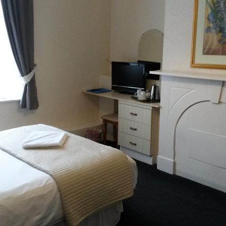 Ashwood Hotel Престън Екстериор снимка